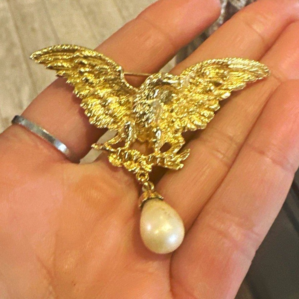 Vintage Gold Tone Eagle Brooch Pin Dangling Faux Pearl Patriotic Statement Jewel